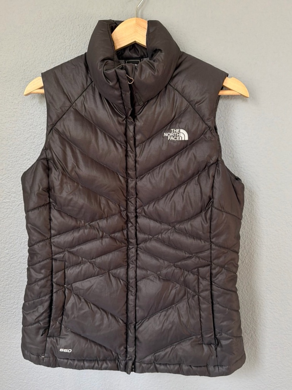 The North Face Women's Black Puffer Vest